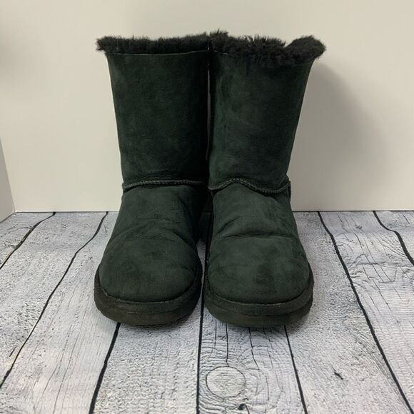 UGG Australia black bow tie boots - Picture 1 of 4